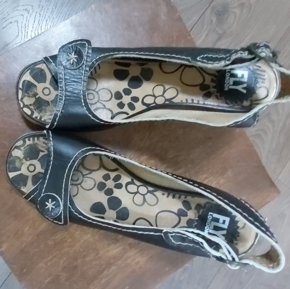 fly london slingback